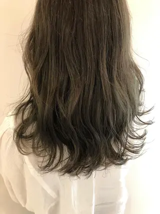 ロング カラー 似合わせ.ﾍｱｾｯﾄ 得意🌹井上美沙のヘアスタイル