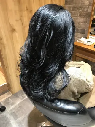 セミロング 所渉/韓国レイヤー /ウルフカットのヘアスタイル