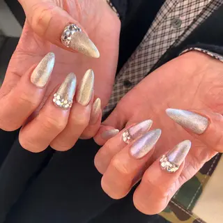 ロング カラー ヘアアレンジ キッズ ネイル マツエク・マツパ 福田 加奈のネイルデザイン