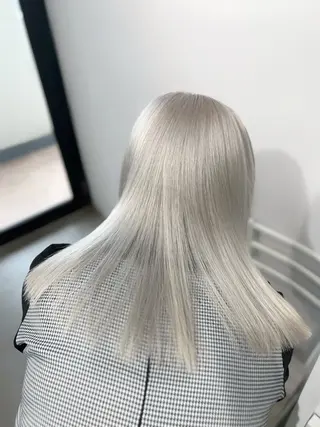 ミディアム カラー ブリーチ/髪質改善/ レイヤー/YUTO‎のヘアスタイル