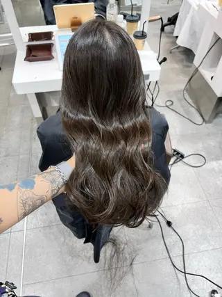 セミロング カラー 垢抜けのプロ🪄 honoのヘアスタイル