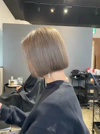 ショート 秋山 裕香のヘアスタイル