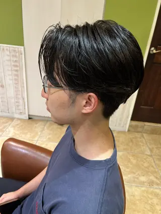 ショート 🦕望月渉🦕 パーマ🌪️ブリーチのヘアスタイル