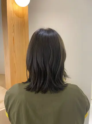 ミディアム 蓑輪 璃央のヘアスタイル