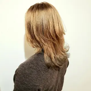 セミロング 🇰🇷透明感×ハイ トーン🌟tomoのヘアスタイル