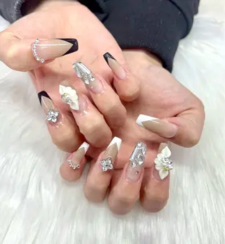 ネイル total salon Bell所属・Totalsalon Bell【嶌田彩華】のネイルデザイン