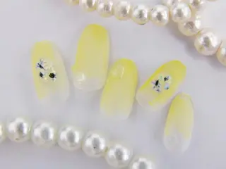 ネイル Tiary Nail Fのネイルデザイン