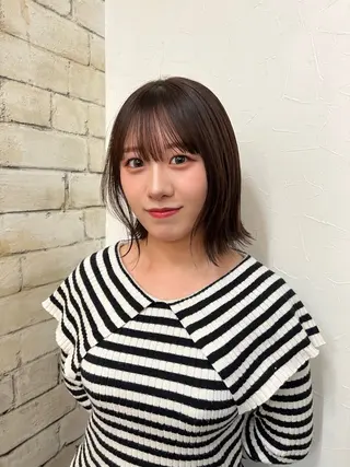 ミディアム カコ/レイヤーカット ヘアアレンジのヘアスタイル