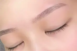 アイブロウ 十色所属・十色 麻布十番店のマツエク・マツパデザイン