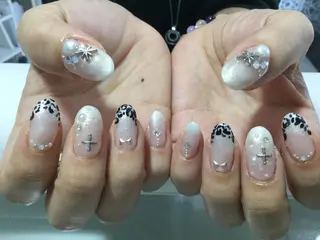 ネイル J. NAILのネイルデザイン