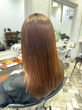 ロング ラグノ所属・岩間 美穂のヘアスタイル