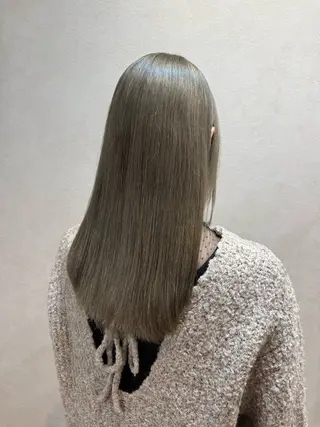 セミロング newi まーぼーのヘアスタイル