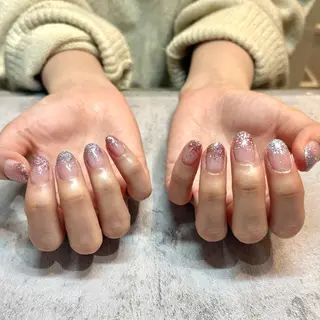 ネイル 岡村 歩美のネイルデザイン