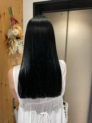 ロング イヌマル アユ / Fier umedaのヘアスタイル