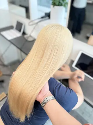 ロング カラー GaKu/ハイトーン /ブリーチ/ブロンドのヘアスタイル