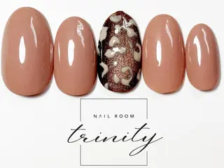 ネイル Trinity staffのネイルデザイン