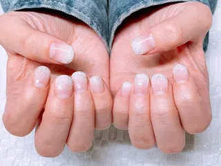 ネイル THECOLORS所属・近貞 莉奈のネイルデザイン