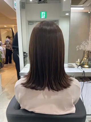 ミディアム TENSHO ハイトーンレイヤーのヘアスタイル