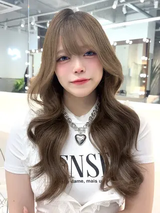 ロング 🍒ブリーチなしカラ ー／Sakura🍒のヘアスタイル