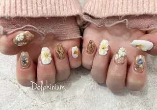 ネイル 岡本 友恵のネイルデザイン