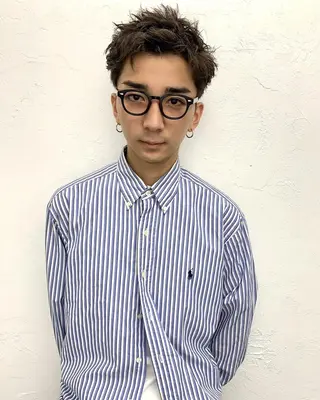 ショート カラー パーマ メンズ スパイラルパーマ 🌐hina⭐️のヘアスタイル