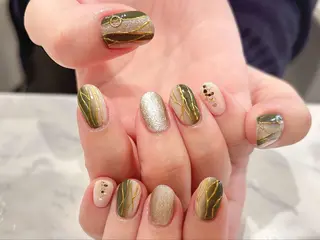 ネイル f'bloom  L’ecrinのネイルデザイン