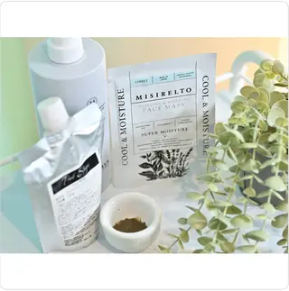 【医療提携】幹細胞艶玉ハーブピーリング glow所属・肌質改善専門 【医療提携】glowのエステ・リラクイメージ