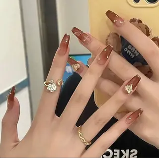 ネイル C ✨Mのネイルデザイン