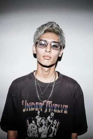 ショート カラー パーマ メンズ sol by gisele所属・takumi/パーマ /バレイヤージュのヘアスタイル