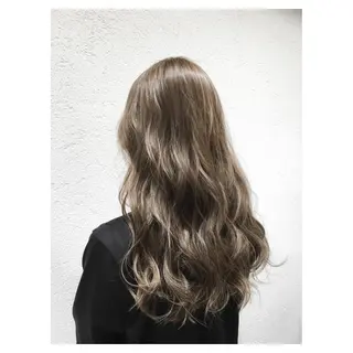 ロング カラー biscohair 髪にドラマを。のヘアスタイル