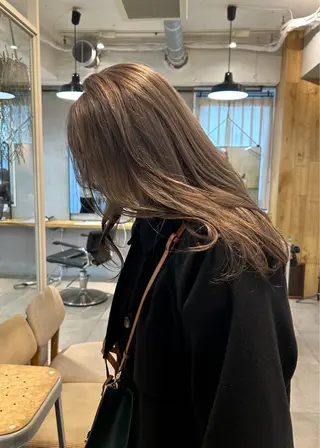 セミロング カラー じゅわっと暖色カラー 🍊Moemiのヘアスタイル