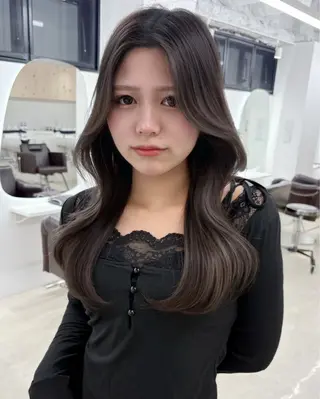 ミディアム カラー 新宿/韓国ヘア/ 髪質改善ストレートのヘアスタイル