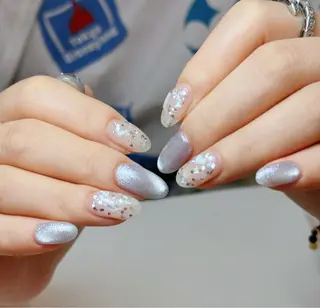 ネイル AngelChris ビューティーサロンのネイルデザイン