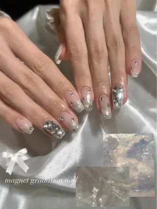 ネイル tsuki🎀ワンホ ン🍒ガーリー🪄のネイルデザイン