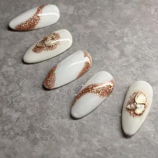 ミディアム ネイル RIONnail(リオンネイル)所属・RIONnail Yurikaのネイルデザイン