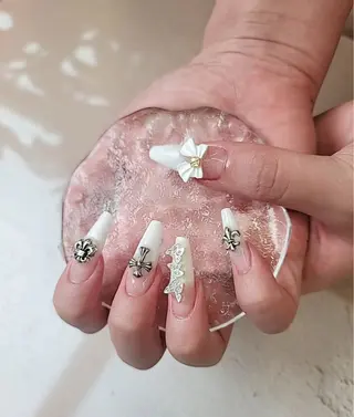 ネイル Lina nail所属・Lunaa 池袋のネイルデザイン