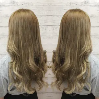 セミロング カラー 韓国ヘア🤍髪質改善 🇰🇷AKANEのヘアスタイル