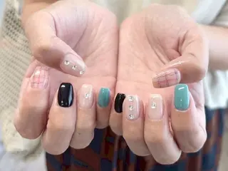 ネイル Y Harunaのネイルデザイン