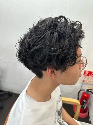 ショート パーマ 上田 直樹のヘアスタイル