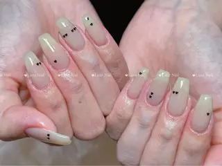 ネイル Luxe Nail Salonのネイルデザイン