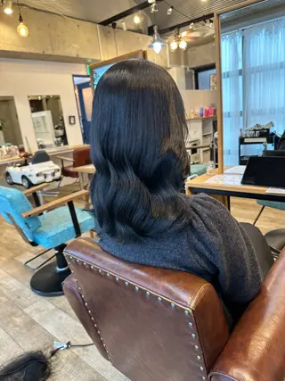 ミディアム カラー Liere Muuのヘアスタイル