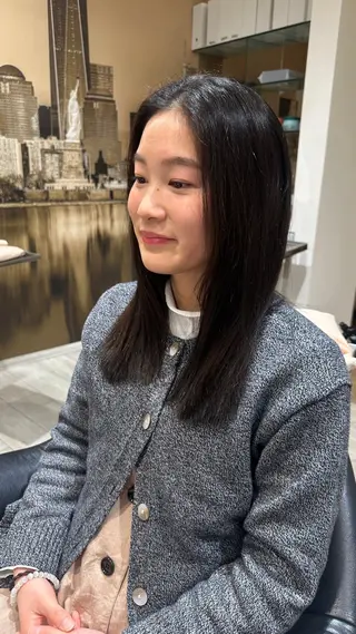 セミロング 新免世翔/ レディースモデル募集のヘアスタイル