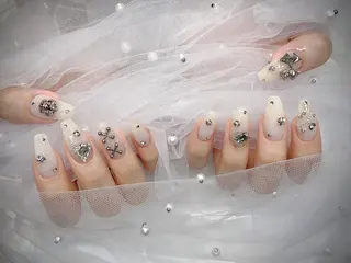 ネイル I-nailロング /ワンホン/キラキラのネイルデザイン