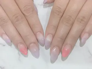 ネイル ネイル＆フラワーサロン〜Ri✦hiro〜鳥栖店所属・HIRATA RIEのネイルデザイン