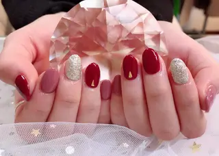 カラー ネイル Q Free nailsのネイルデザイン