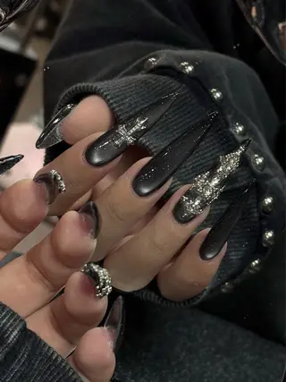 ネイル Dark honey スカルプ専門原宿店のネイルデザイン