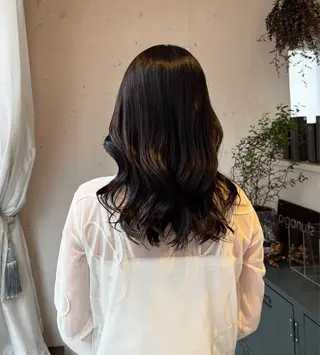 セミロング カラー 🍒サクラ🍒 /透明感カラー/艶髪のヘアスタイル
