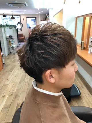 メンズ barbershop tête所属・山﨑 優貴のヘアスタイル