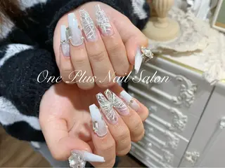 ネイル One Plus Nail Salonのネイルデザイン