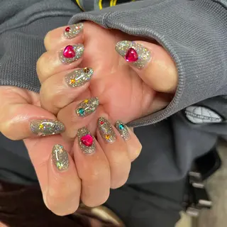 ネイル 井上 杏奈のネイルデザイン